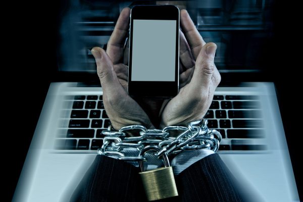 mobile-internet-addiction